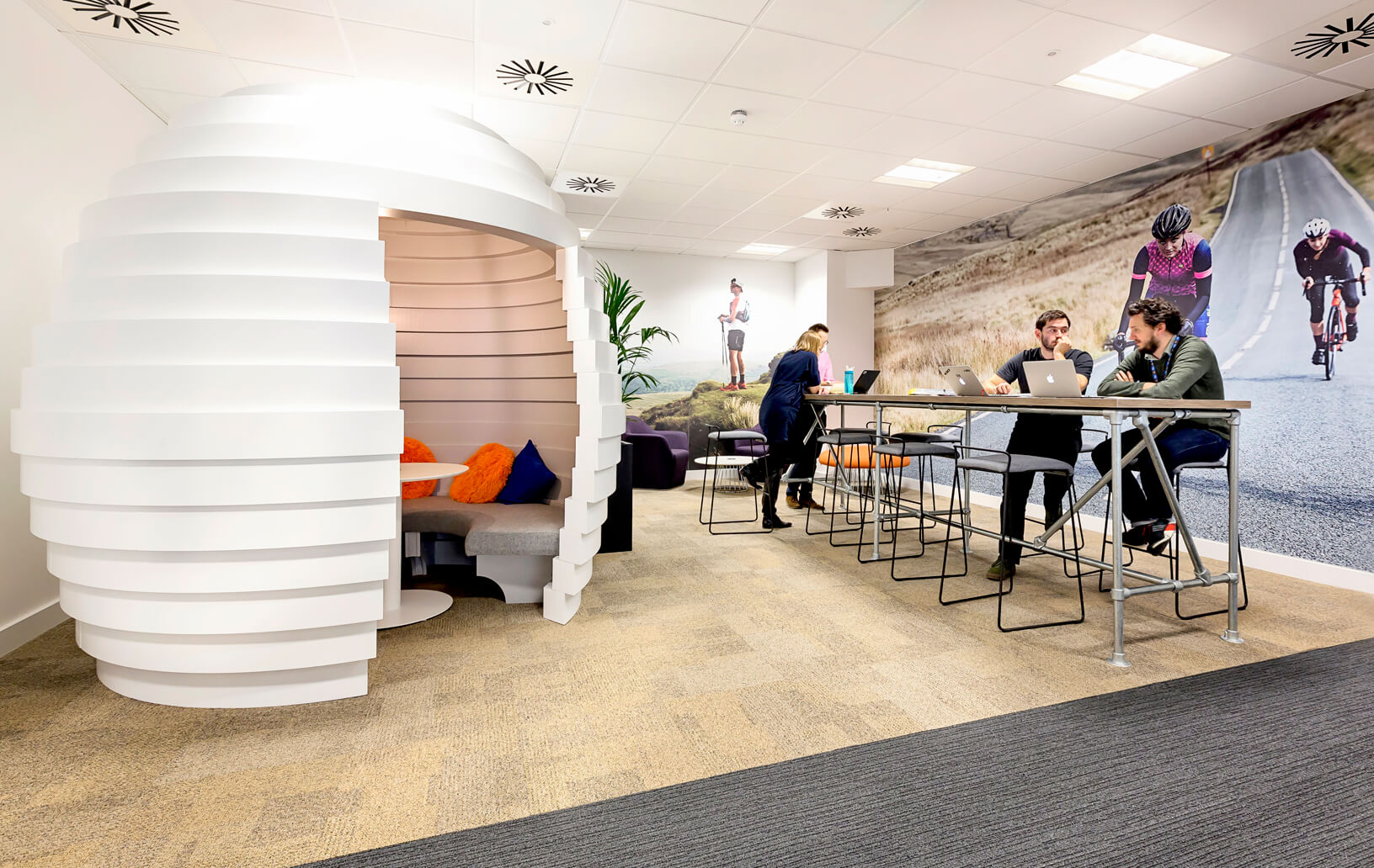 Wiggle Office Furniture Case Study Portsmouth Funky Hive For Informal Meetings